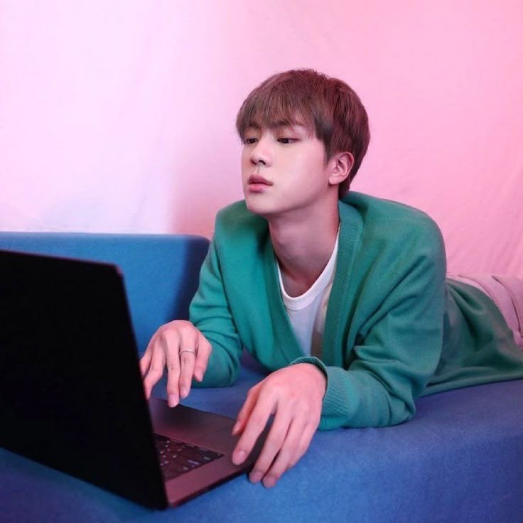 marti VERÁ A BTS tweet media