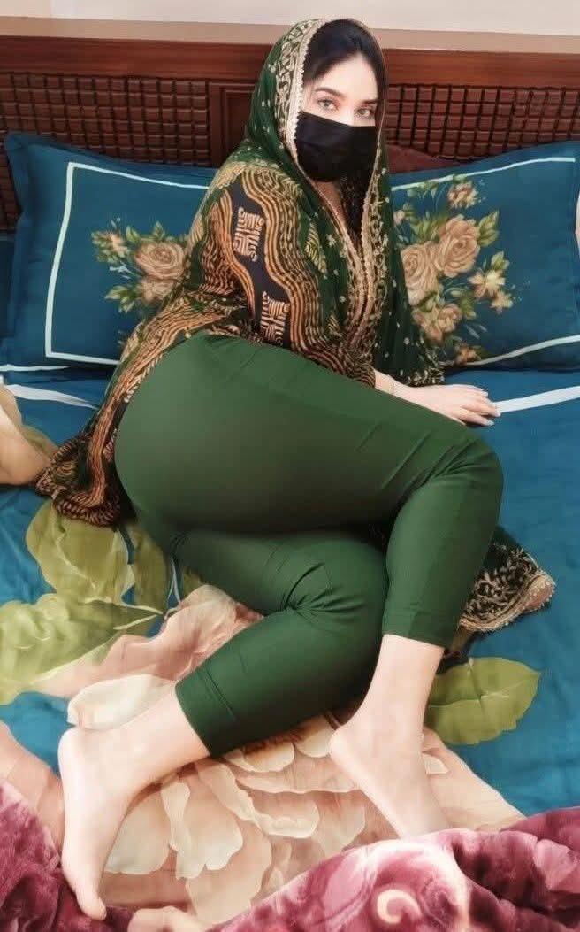 زینب & احمد tweet media