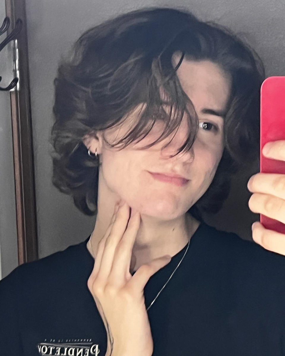 . ݁₊ ⊹ . ݁ 𝕵𝖊𝖗𝖗 ݁ . ⊹ ₊ ݁. tweet media