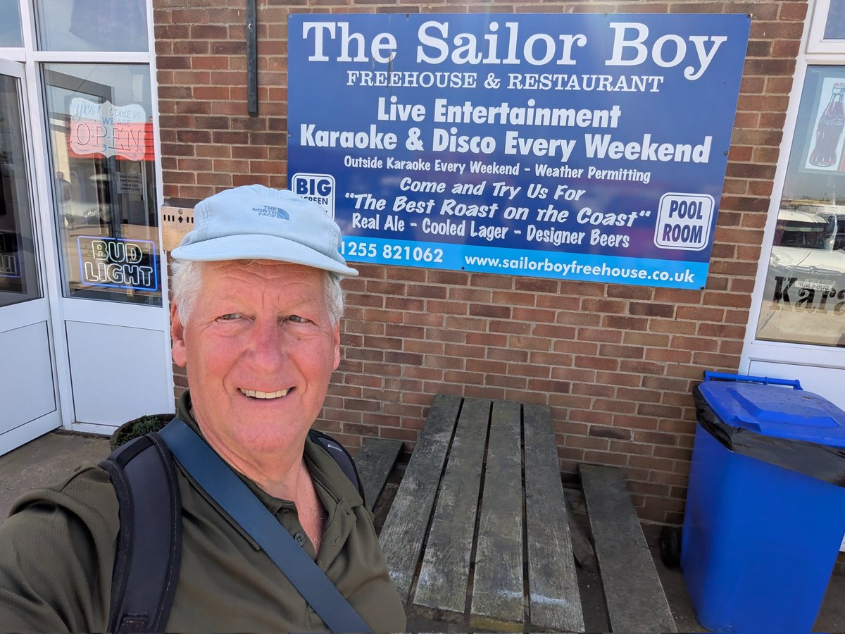 martgathercole's tweet image. 4 Martello towers &amp;amp; an assault on the senses as I passed through Jaywick &amp;amp; numerous caravan parks, one of the most depressed areas in the country but they have a great community spirit. 13 miles walked &amp;amp; ended up at Colne Point nature reserve to check out the posh new bridge🤗