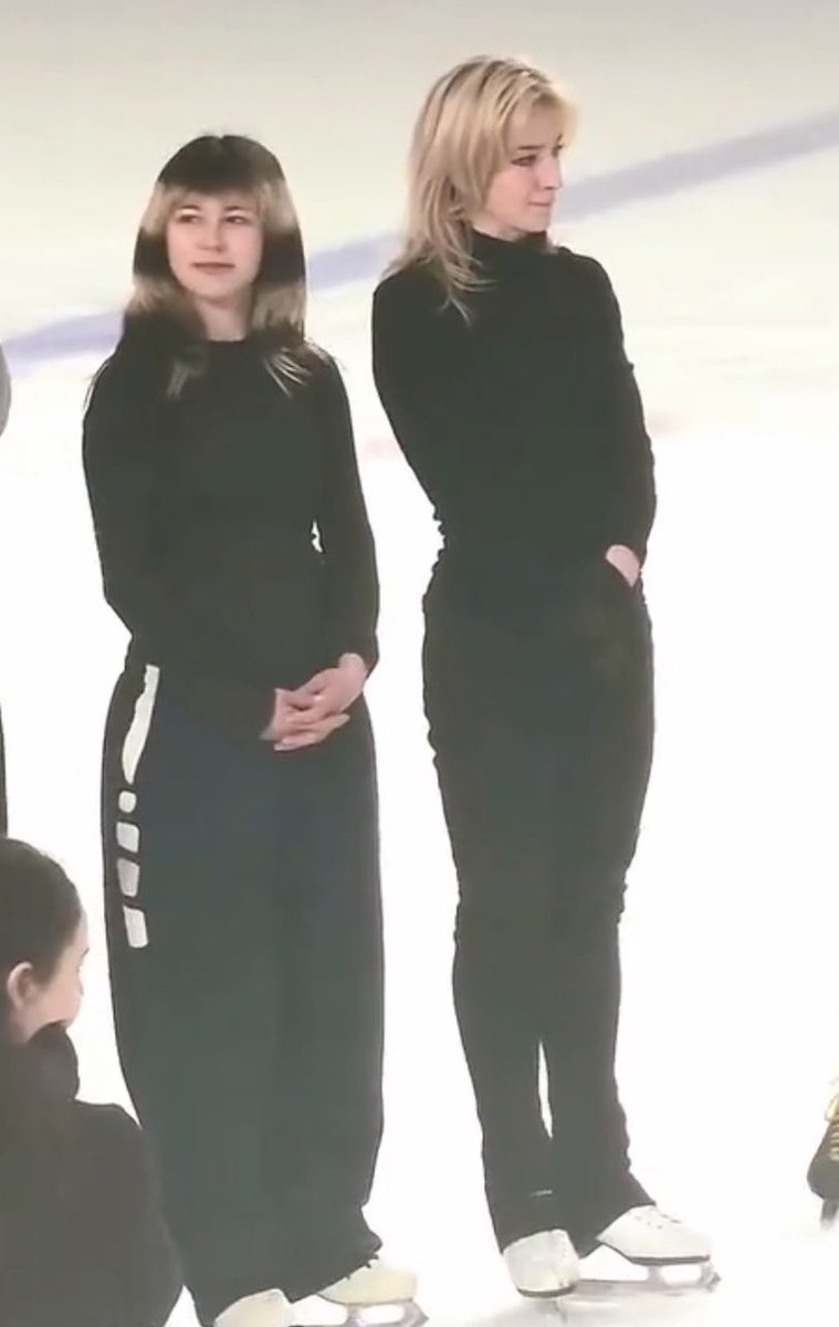 lilli 🦊 comms open tweet media