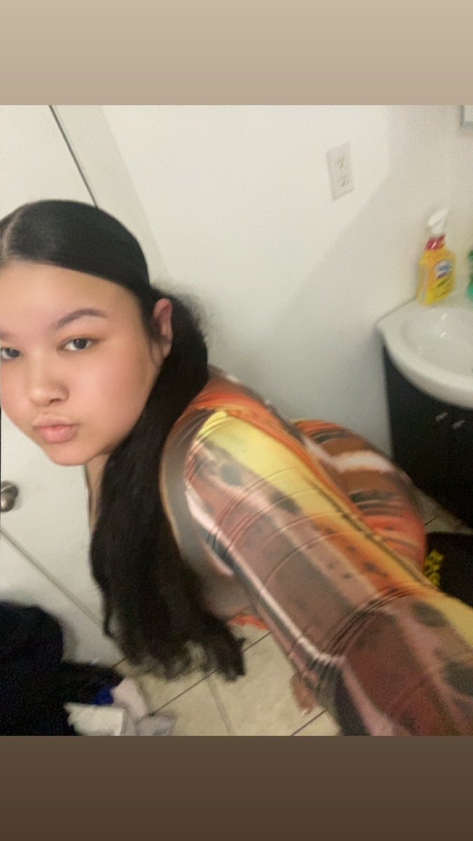 Laylaadarose's tweet image. I love when I can start wearing dresses 😍🤪 

onlyfans.com/laylaadarose

#wata #pyt #native #feetfetısh #picsforsale #toronto #waterloo