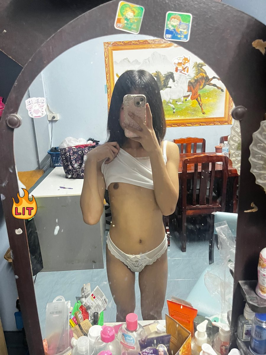 Pokkkk888's tweet photo. เงี่ยนจังง https://t.co/xoDPxipKk3