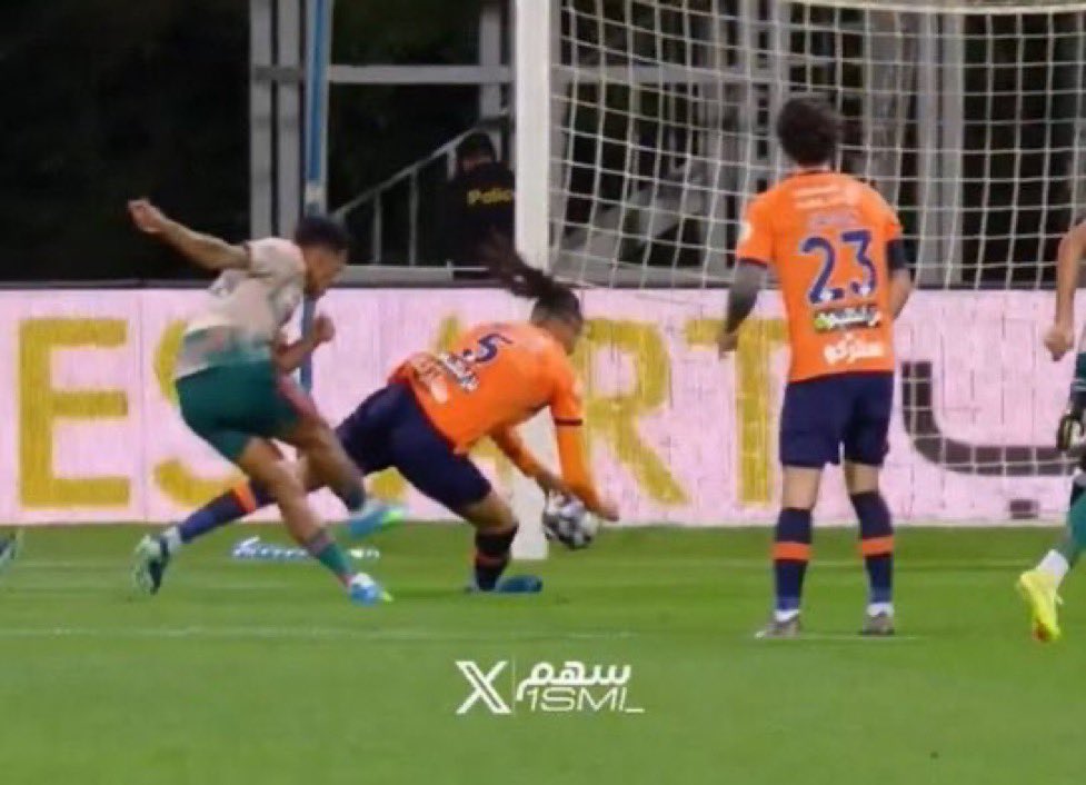 عبعآل tweet media