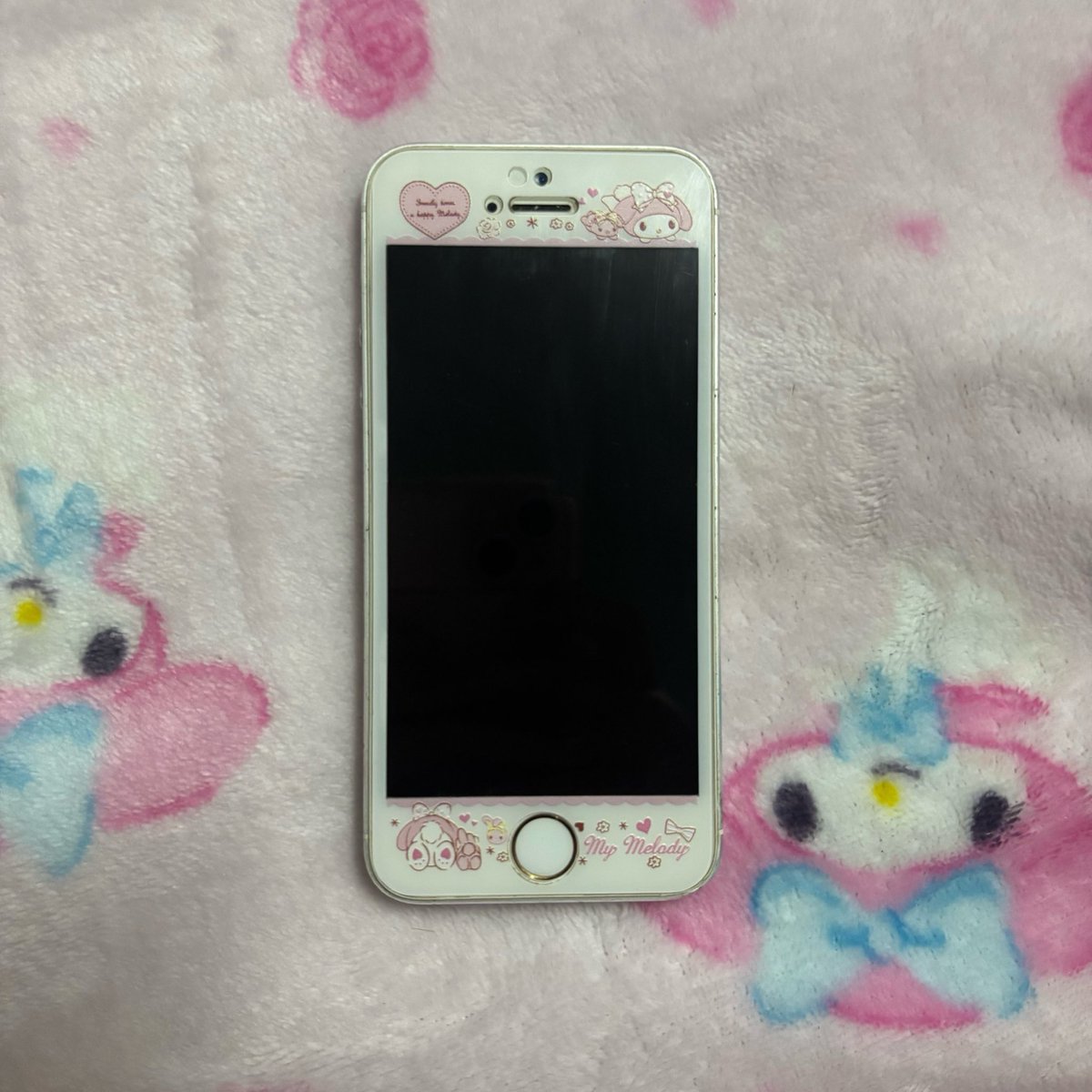 Sseiumi3_'s tweet image. ปล่อยต่อ iPhone 5s สีเงิน 16g 

1000฿ ค่าส่ง 50฿ คับ
/  เครื่องมีรอยนิดหน่อย ที่เหลือโอเคเลยคับ
แอร์ดรอปได้ สแกนนิ้วได้ กล้องหน้าหลังปกติ ไม่ติดไอคราว

สนใจ สอบถามเพิ่มเติม ได้นะคะ 🪷

#iphone5 #iphone5s #ไอโฟน5 #ไอโฟนมือสอง #iphoneมือ2