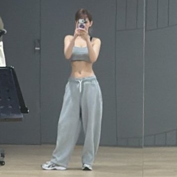 katy ♡ ᵐᵒᵒⁿᵇᵒʸ tweet media