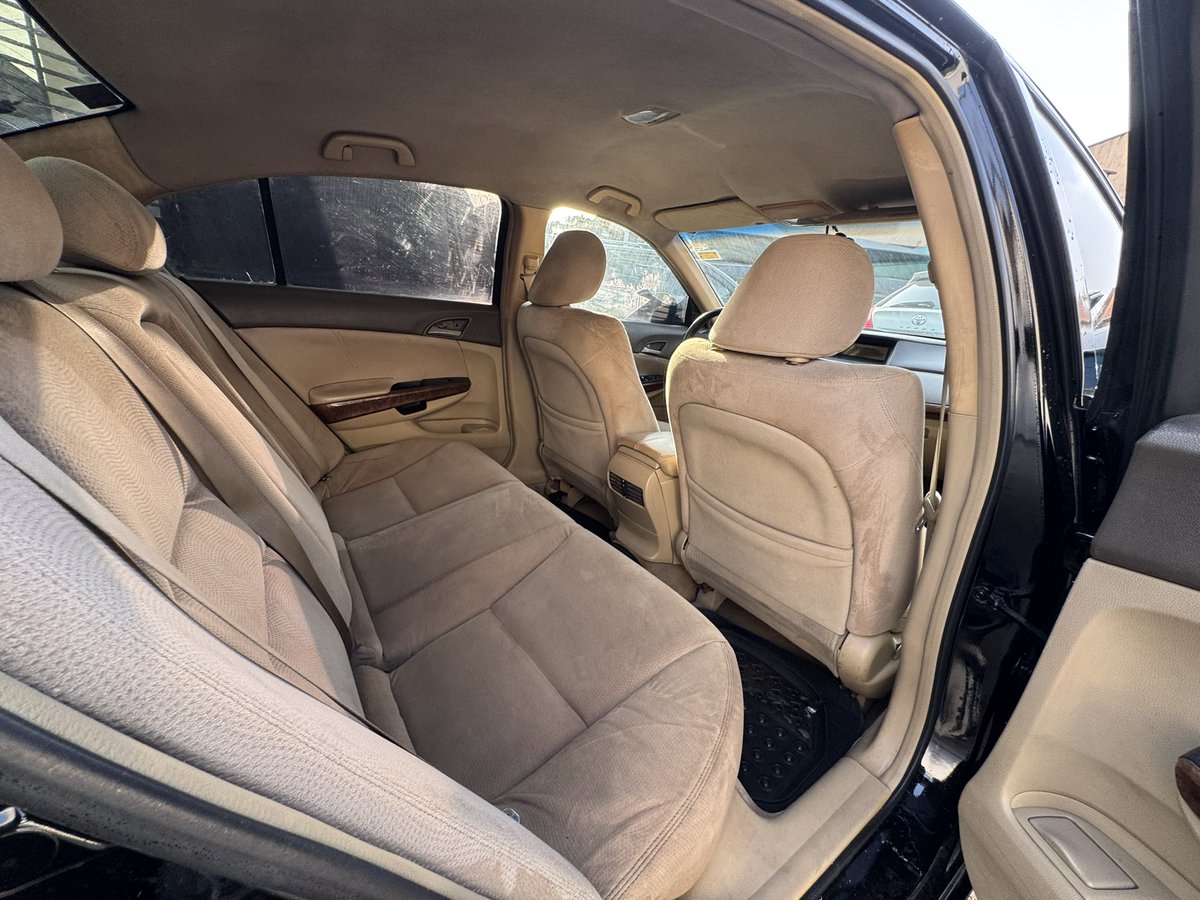 Lit_Autos's tweet photo. Honda accord 
2008 model
Preowned (bought brand new)
4.5m
Magodo phase 1
Whatsapp 08057953816 https://t.co/xRKAyIXCGV