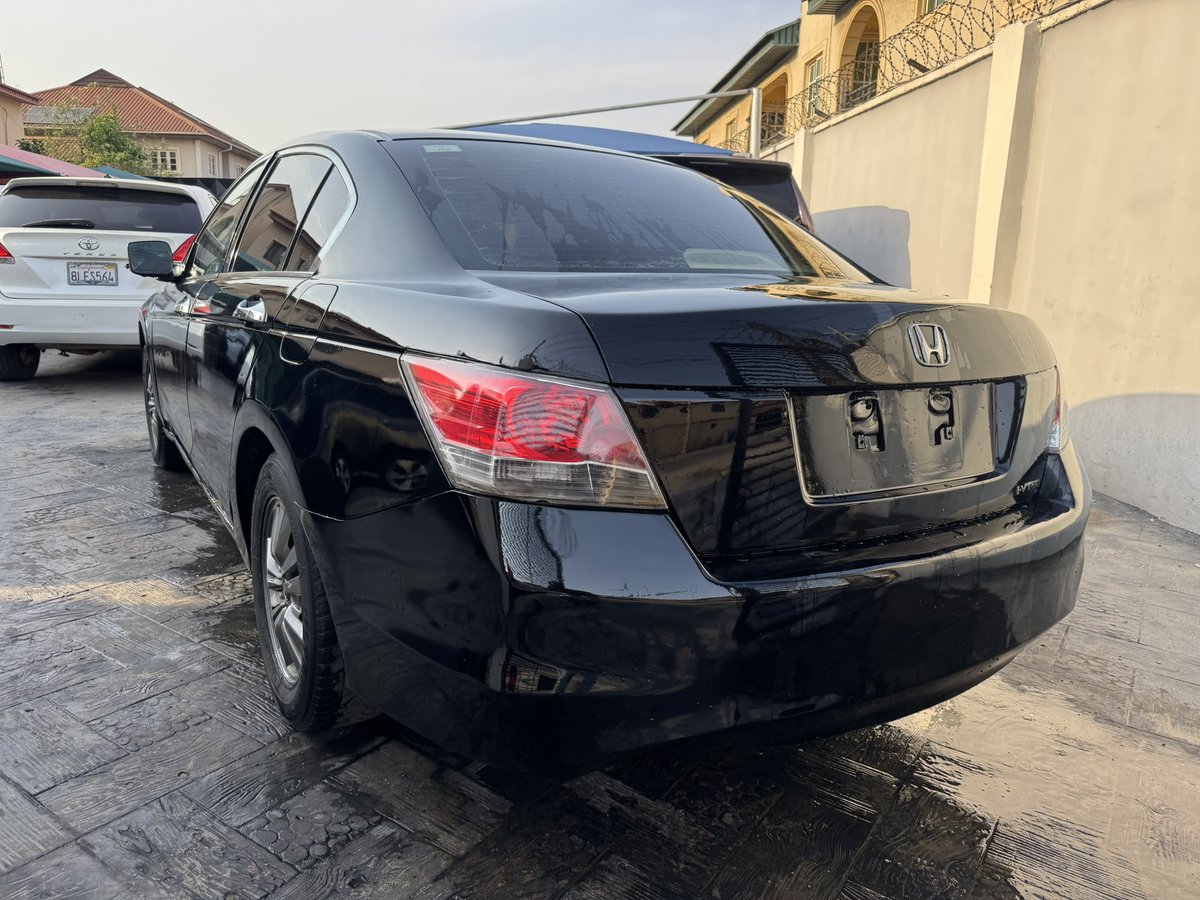 Lit_Autos's tweet photo. Honda accord 
2008 model
Preowned (bought brand new)
4.5m
Magodo phase 1
Whatsapp 08057953816 https://t.co/xRKAyIXCGV