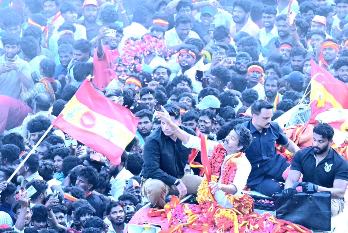 Even though this guy is not a good person, I strongly believe that somehow he is not worse than the other Dravidian parties. Honestly, I am tired of bribery rats who are poisoning and killing our motherland, which belongs to our next generation.
#TNElection #Vijay