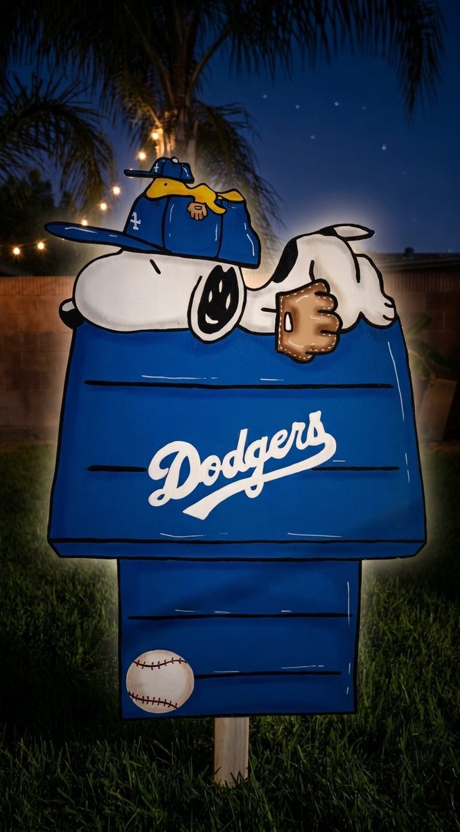 SnoopyWallpaper's tweet photo. Dodgers... My Dream Team https://t.co/hTb8U9P9eJ