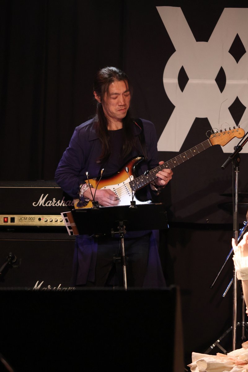 じぇすろー tweet media