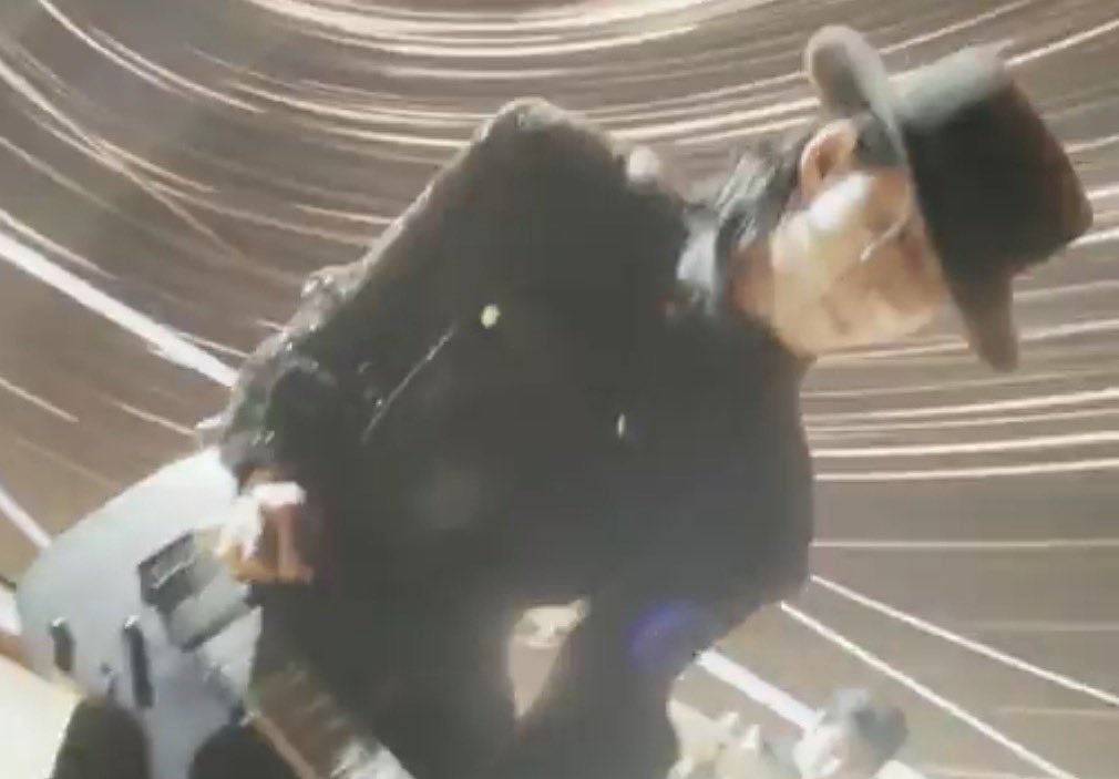 fables👾🍉 NEWJEANS IS FIVE tweet media