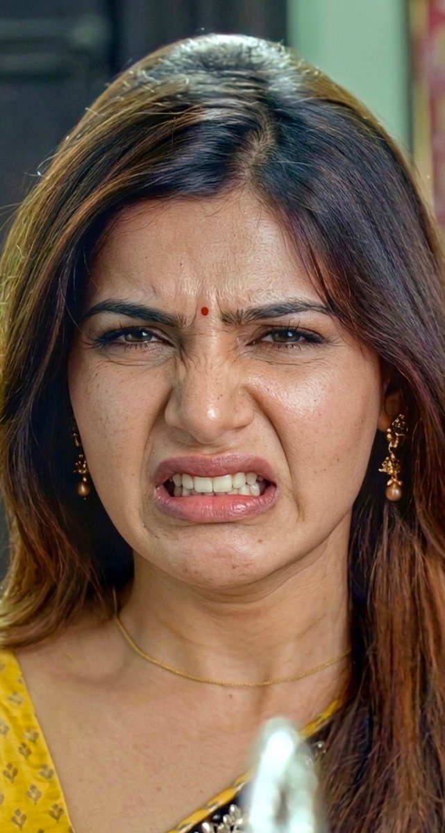 Sissy me was approached by a 65 year old jewel shop owner in grndr😇I went to his farm house where he unzipped his pants seeing his white haired dick I was excited🫦but it was covered with so many warts🤢still I convinced myself but he leaked within 2seconds🤮I got paid 10k🫩