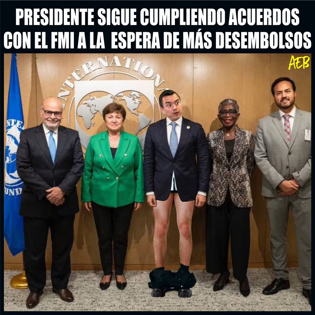 <a href="/GaloLarae/">Galo Lara</a> Un idiota retardado hablando de neuronas, seguramente las suyas las tienes en vacaciones permanentes. Nadie puede saber lo que va a ocurrir mañana mamerto, pero desde el primer minuto que tu cartón drogadicto se sentó en Carondelet ya sabía cual era la agenda que debía seguir...