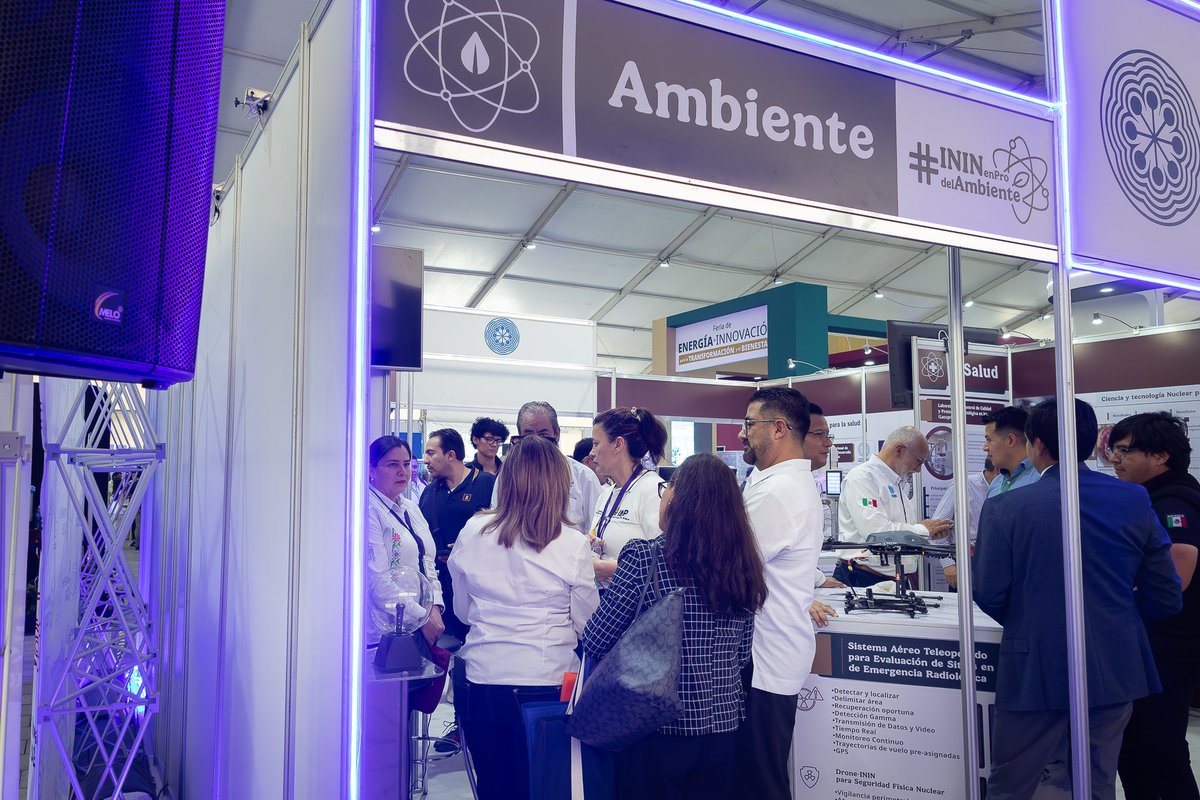 IMPetroleo's tweet photo. Nuestra Directora General, la Dra. @ElizabethMar_J, y directivos del #IMP visitaron el stand del #ININ, donde conocieron sus tecnologías y dialogaron con el Dr. Javier Cuitláhuac Palacios Hernández sobre innovación en el sector. 🔬 https://t.co/Afto8fE9y8