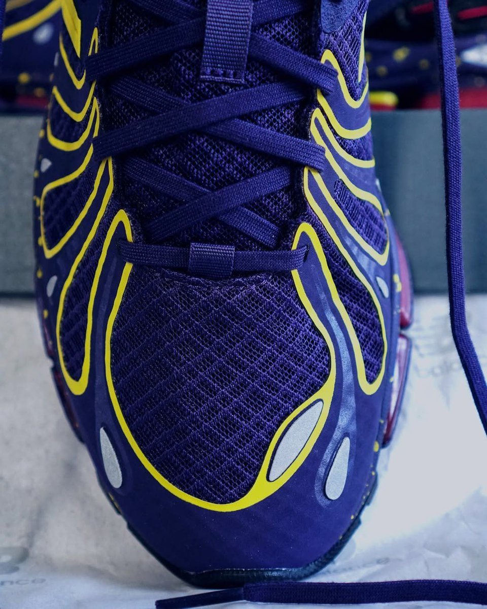 Sneaker Shouts™ tweet media