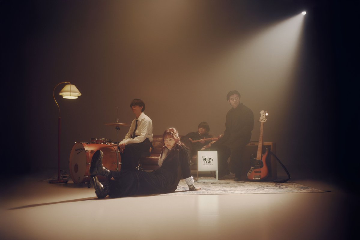 naru_hbc's tweet image. 4月17日（金）にお送りする『ウタミッツ!!!』🎶
8時40分頃からは…

今月4日にNEW EP「Hollow Dripe」を配信リリース🎧
おいしい音楽をテーマに活動する4人組バンド🍽️
『chef's』からのコメントをお届けします👨‍🍳

#chefs
#ナルミッツ
#hbcradio
#naru_hbc