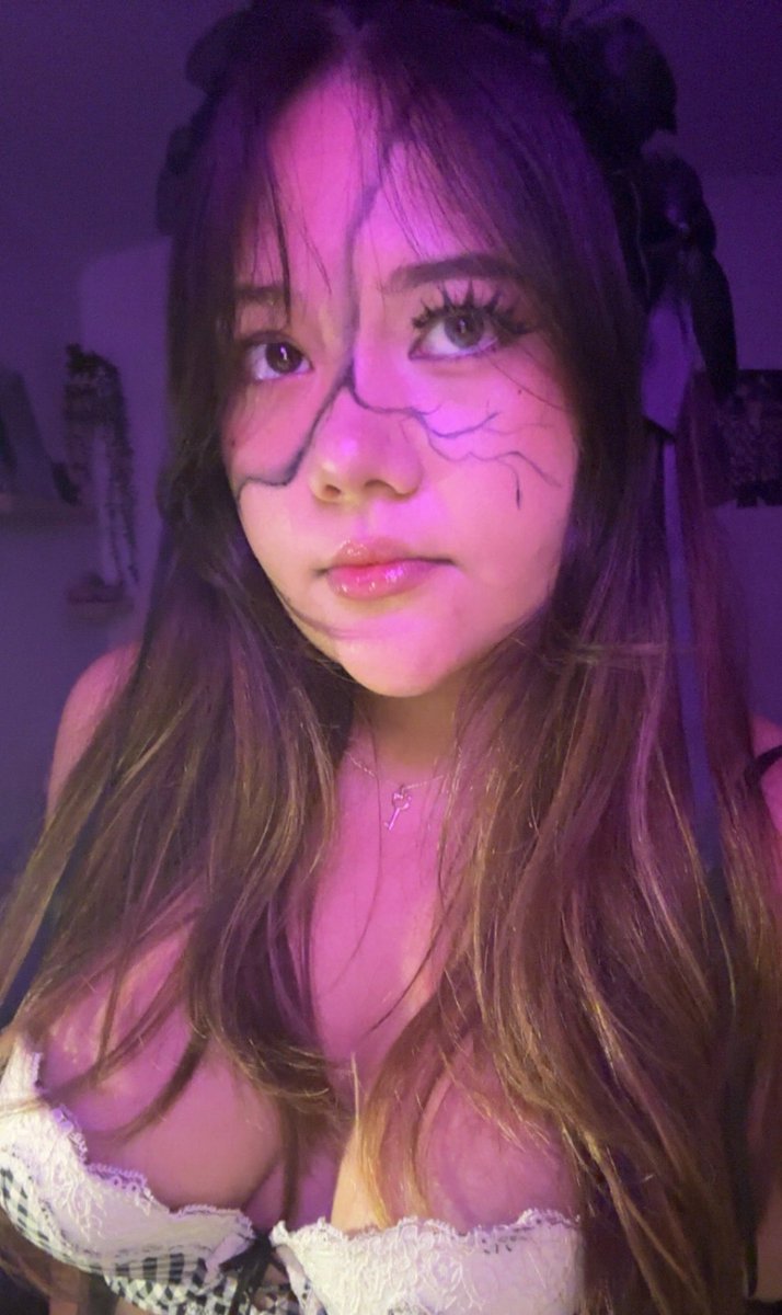 hazel .⋆♱ tweet media