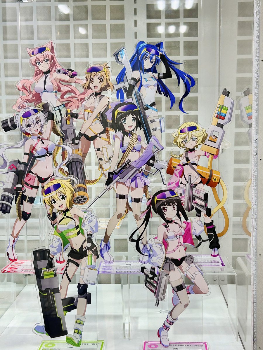 syMshg's tweet photo. シンフォギア ポップアップストアBIG楽しい https://t.co/3we0qTeqS1