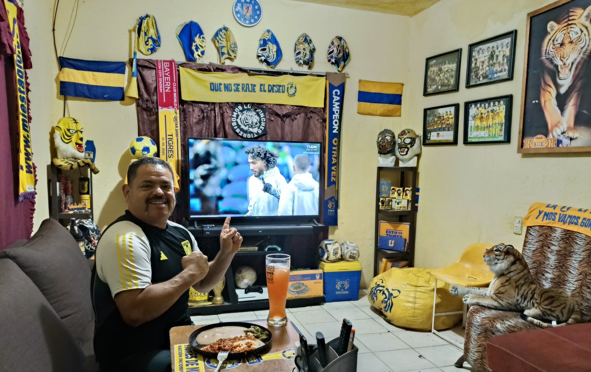 Listos para apoyar al equipo de mis amores Tigres de la UANL vamos kbrones por ese pase ala siguiente ronda 
#TigresRadikales
#QueNoSeRajeElDeseo