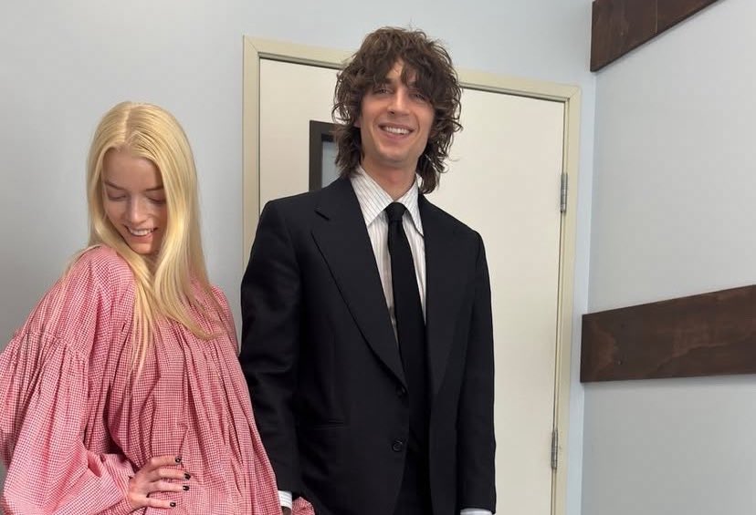 hourly anya taylor-joy tweet media