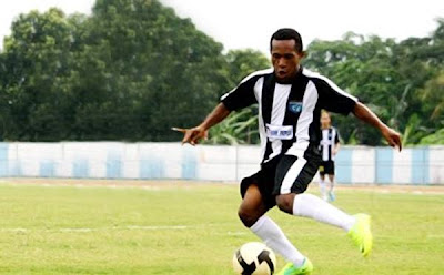 Seniman Bola tweet media