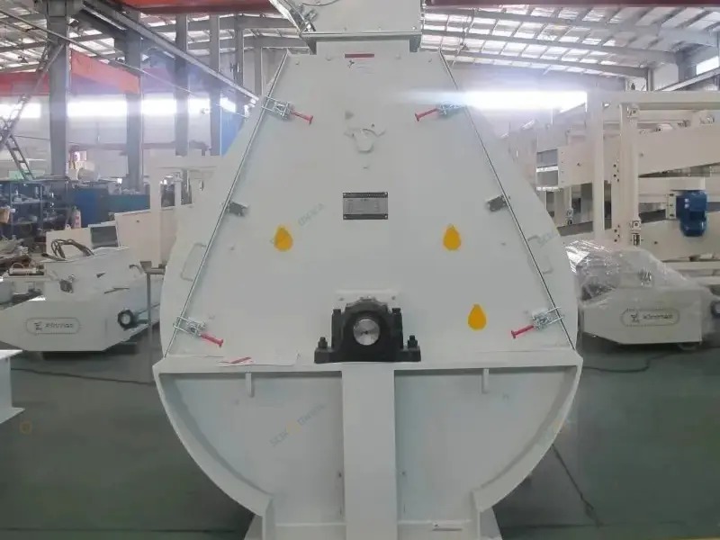 scikoon27198's tweet image. Heavy-duty hammer mill for corn, oil cakes &amp;amp; hulls. SKF bearings + heavy foundation = less downtime, consistent grinding. 🔨

👉 scikoonmachinery.com
#hammermill #feedmill #scikoon