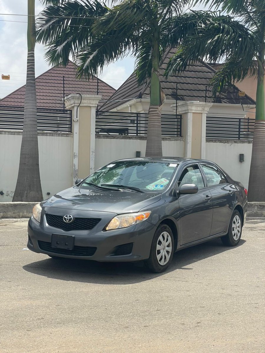 DaveTheBrokerr_'s tweet image. Foreign Used.🇺🇸
Toyota Corolla LE 2010 Model.

Buy, Register And Enjoy Your Ride.
Clean Interior/Exterior.
Sunroof/Alloy Rims.
Air conditioner Works Perfect.

Selling For  9,999,999.🛒

Available For Physical Inspection.
Send Us A Dm Now.🤝

#staseratuttoèpossibile #cleancars