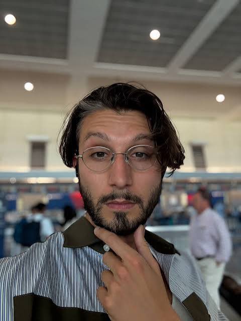 Izzy #1 FLOCY'S HATER tweet media