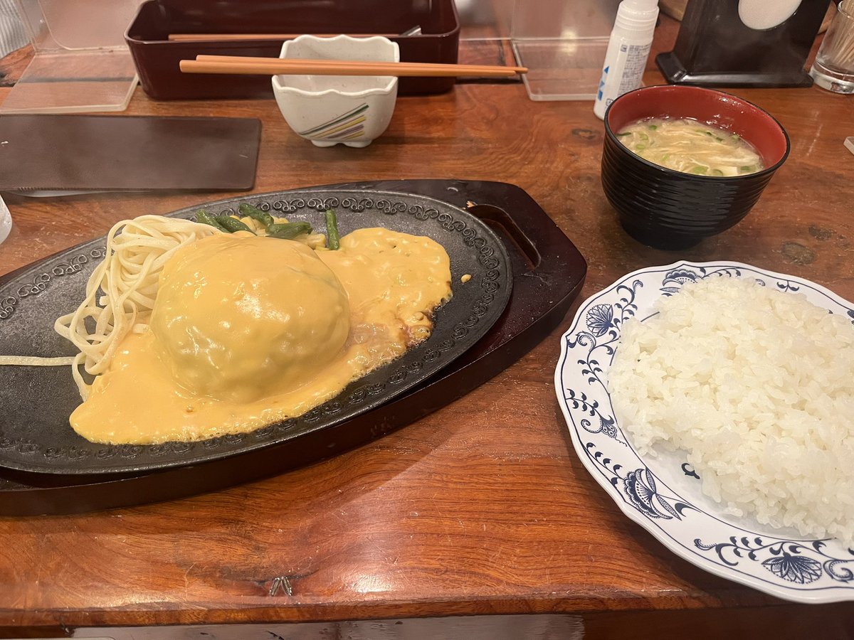 トマト tweet media