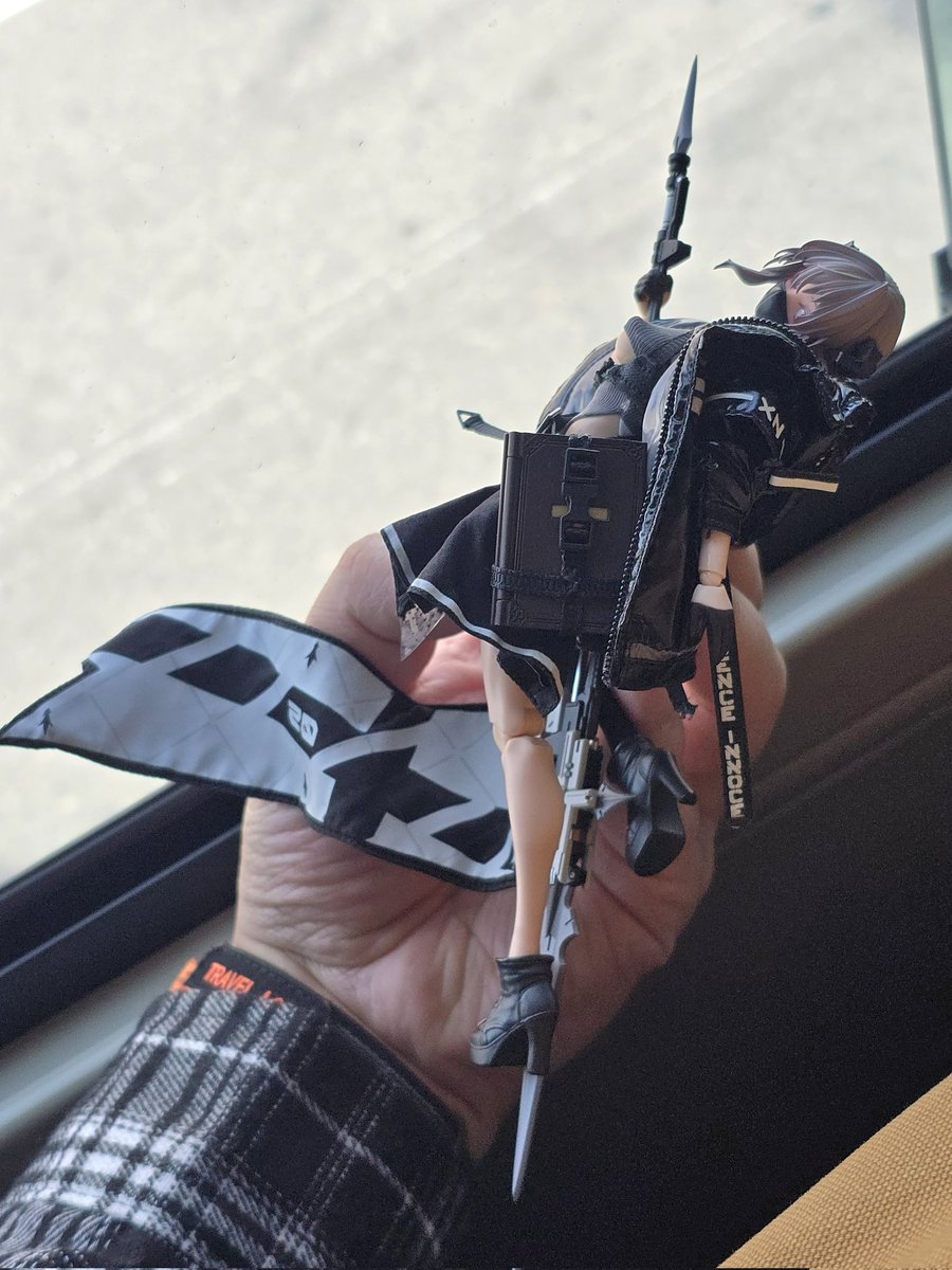 집주인 tweet media