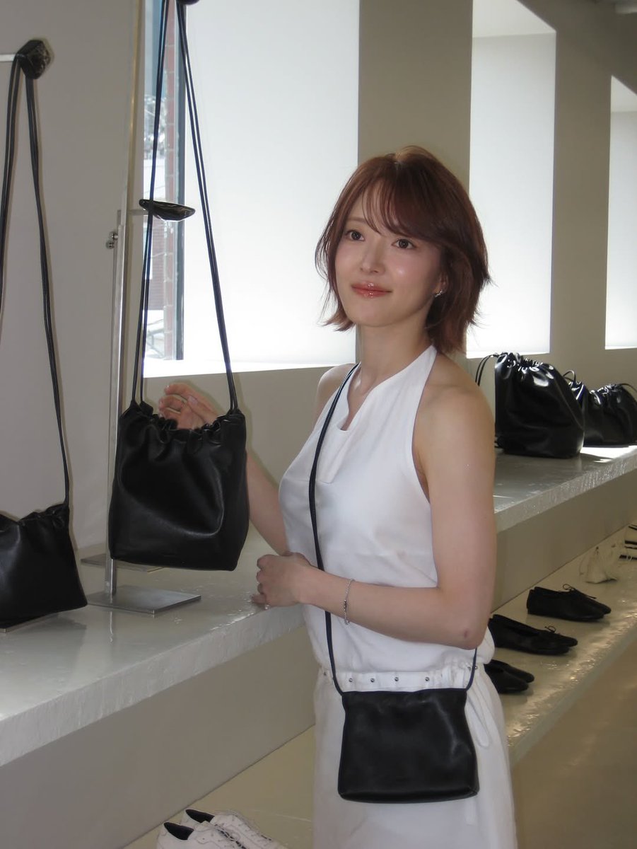 Lee Se Young Content tweet media