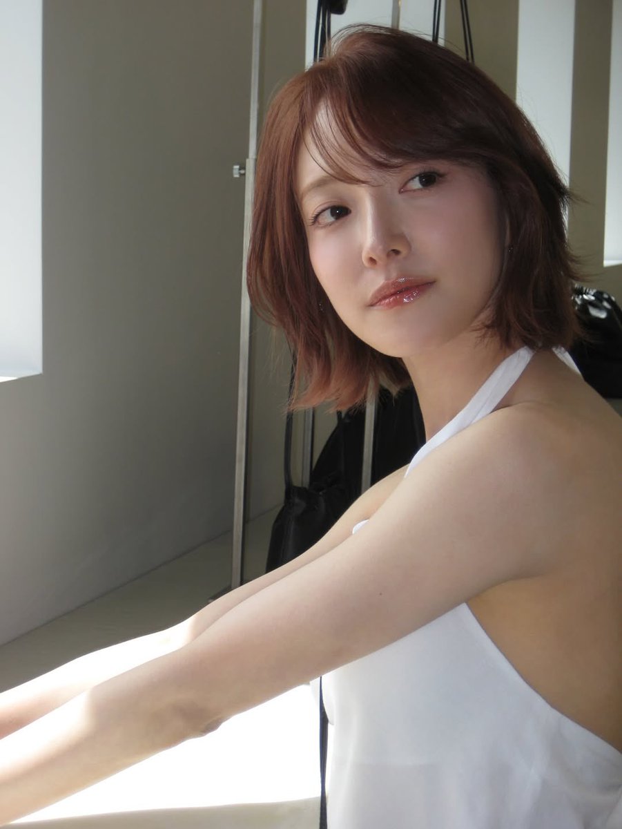 [260416] #LEESEYOUNG Instagram

날씨 최고🤍 @cueren_official

📎 instagram.com/p/DXLYBUjAKt9/…
 #이세영 #李世榮 #イセヨン