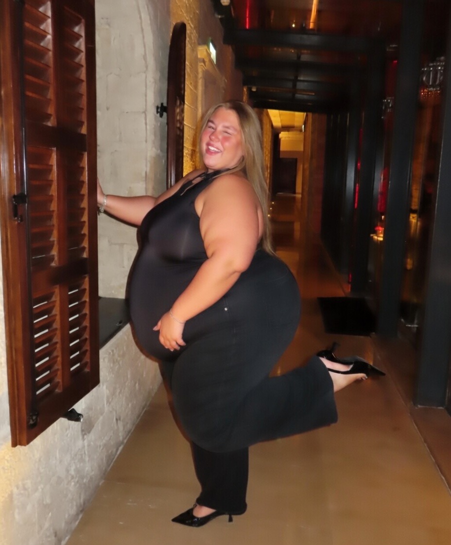 Perfecting women~ tweet media