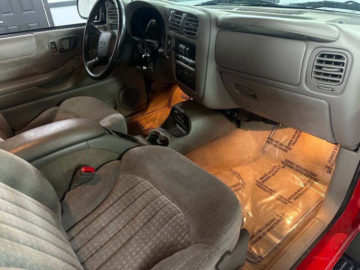 FuelRequired's tweet image. 1999 Chevrolet Blazer 
 1999 Chevrolet Blazer    Check all our inventory : fuelrequired.com            
 #1999, #Chevrolet, #Blazer, #VintageVibes #ChevyBlazer #ClassicSUV #1999Chevy #AdventureAwaits #SUVLife #BlastFromThePast #OffRoadTreasure