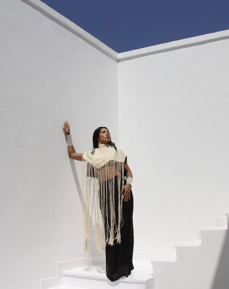 rendida pela tia milena tweet media