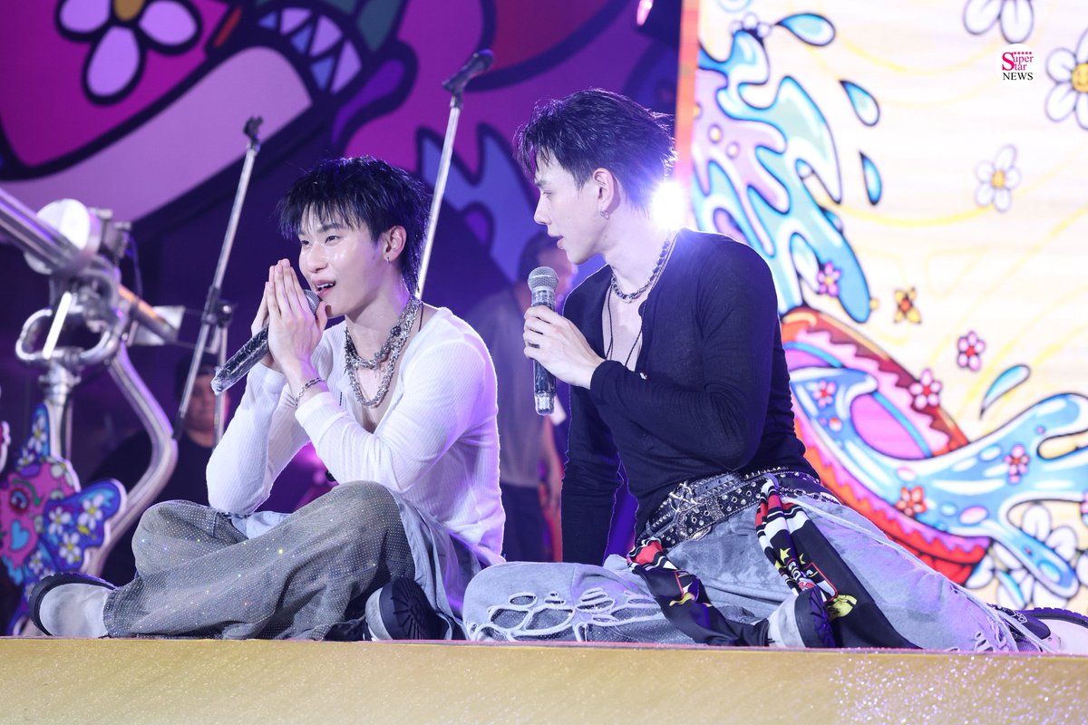 SuperStarNews tweet media