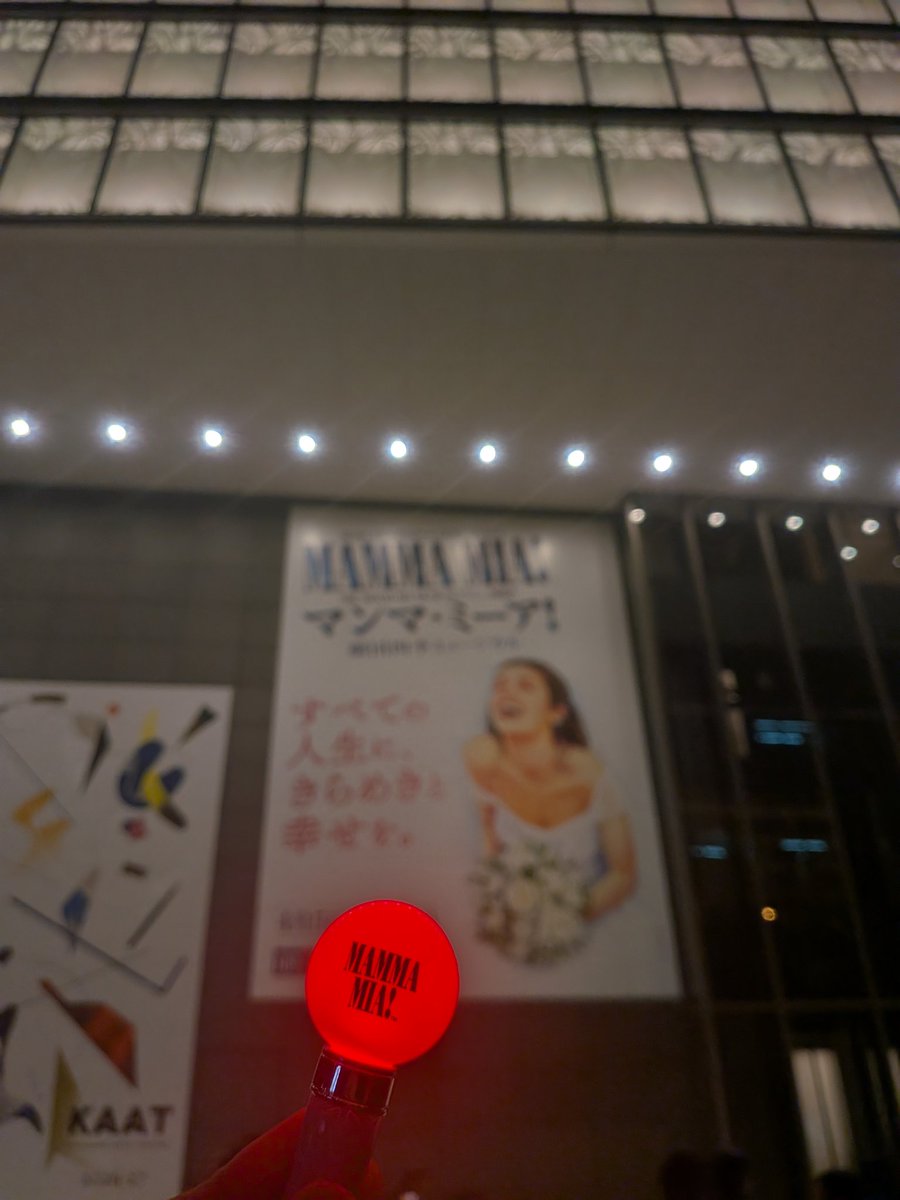 ともぴ tweet media