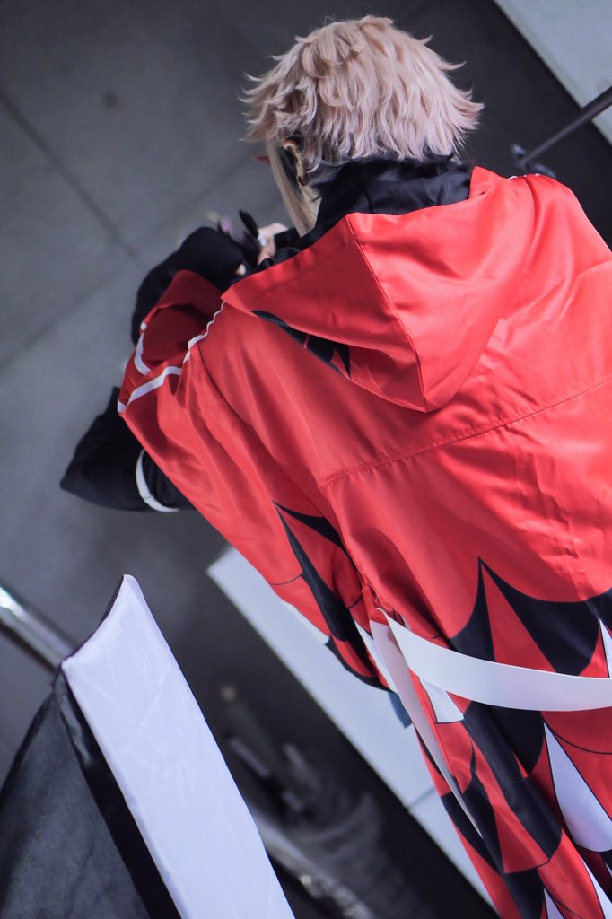 しあさんとおしゃクソしてたら、rmふぉしたくなってきたぁ〜ヾ(:3ﾉｼヾ)ﾉｼ”

これはなんか直してくれてるんやろうけど、しあさんとの身長差がガチすぎて、すっぽり隠れちゃってるワイの図。
(多分よよさんにすっぱ抜かれた(笑))