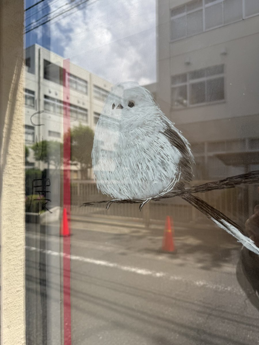 aminasroom's tweet photo. 今日は心地よいお天気になりましたね♪
今日も在廊しています。
お近くにお越しの際はぜひお立ち寄りください🙏

artbeans2020
#個展
#色鉛筆画
#シマエナガ https://t.co/h0iaaAemZW
