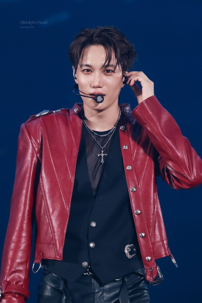 Midnight Peach tweet media