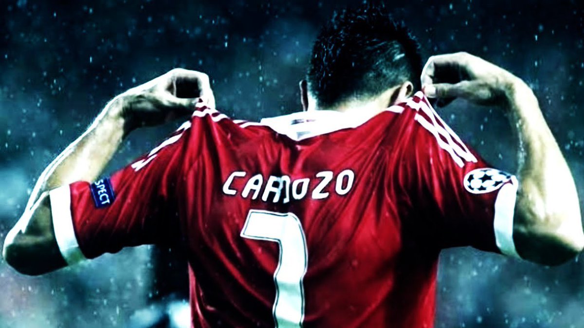 Cresci a ver esta lenda, na rua, no café, na escola, todos falavam e queriam ser o Cardozo, obrigado por teres feito parte da minha infância, e pela bonita história no nosso Benfica, Tacuara ❤️