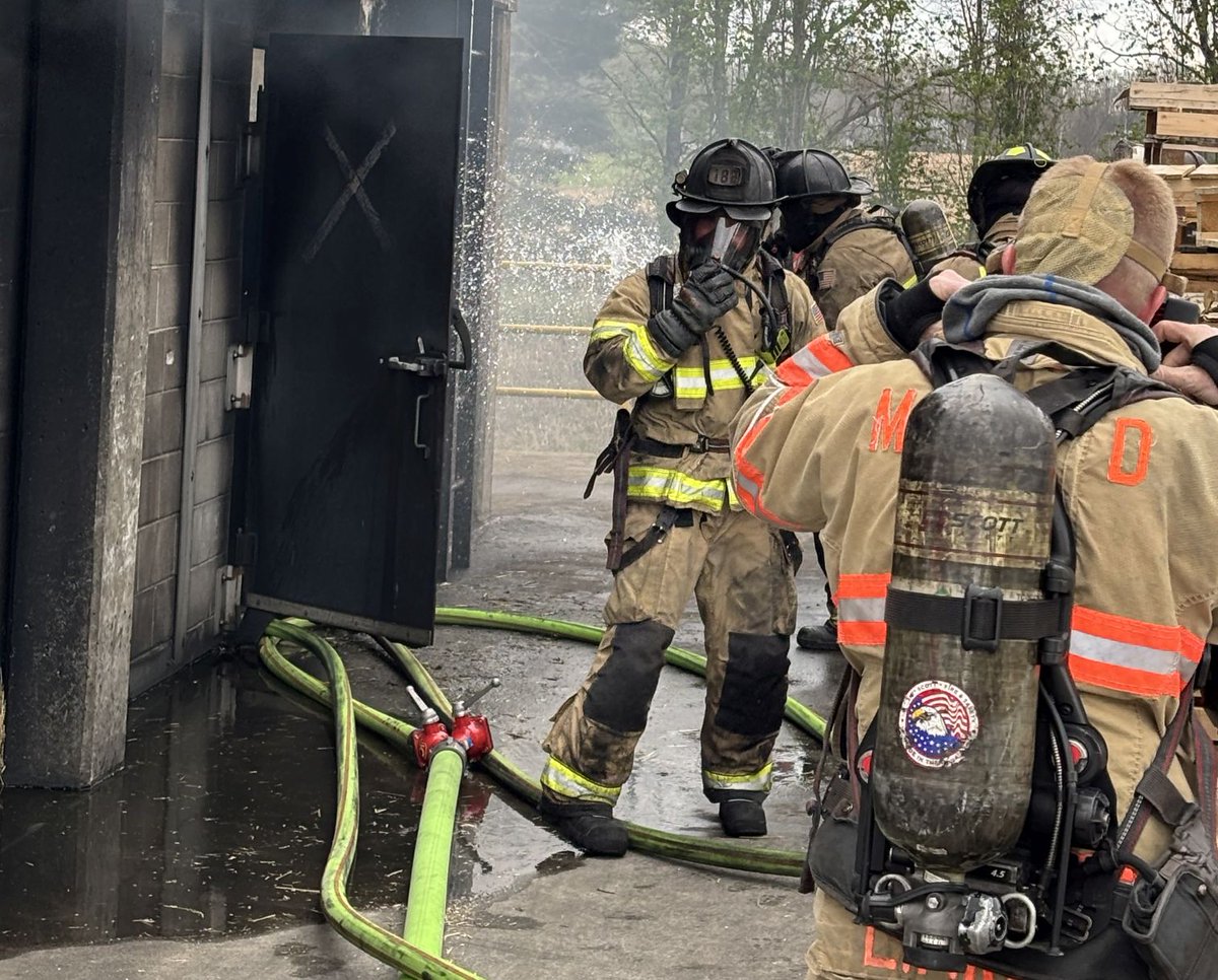 Box15's tweet image. Rehab 2 was at the Ohio Fire Academy yesterday supporting a second day of Madison Twp training

#fire #firerehab #training