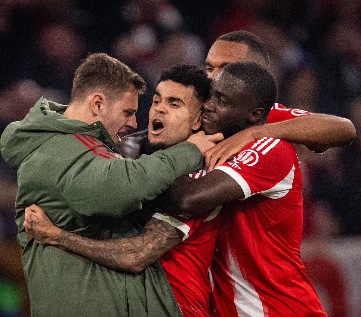 🚨🛑 Luis Díaz: “The referee was right to send Camavinga off”.

“We wanted to take the free kick ...