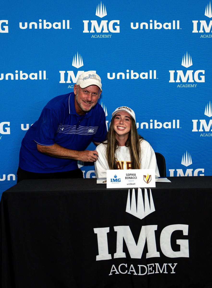sbonacci08's tweet photo. Made it official today.
So grateful for my family, teammates, and coaches who got me here.
Excited for what’s next at @ValpoWSO . The work keeps going.
#GoBeacons https://t.co/sDF3fd4aNv