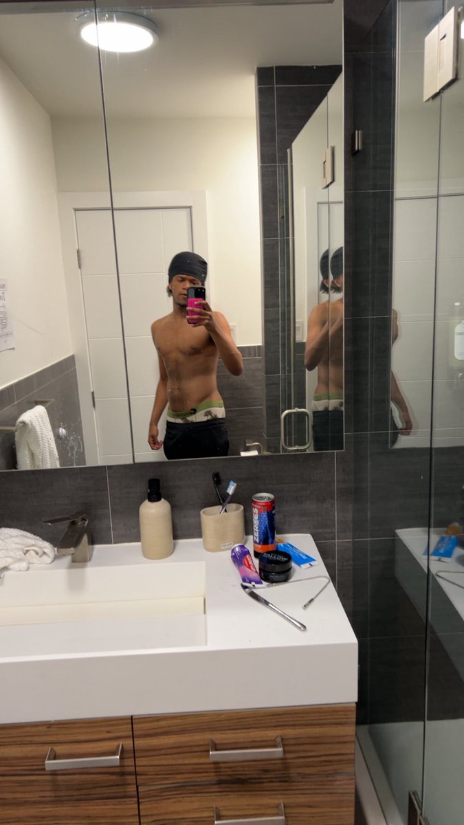 Juju Sanders tweet media