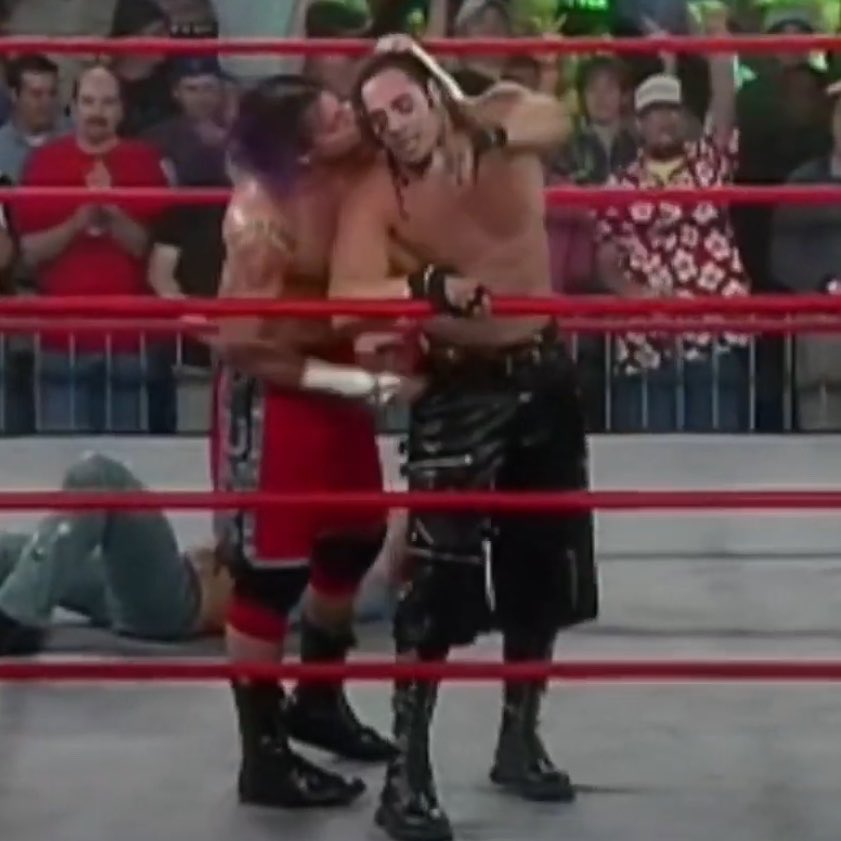 ✰✘ ʙʀᴇᴇʜᴀᴜꜱᴇɴ ✘✰ tweet media