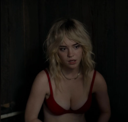 madi #LongLiveEm tweet media