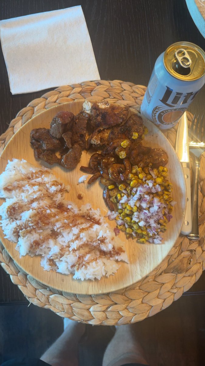 Knuckle Dragger tweet media