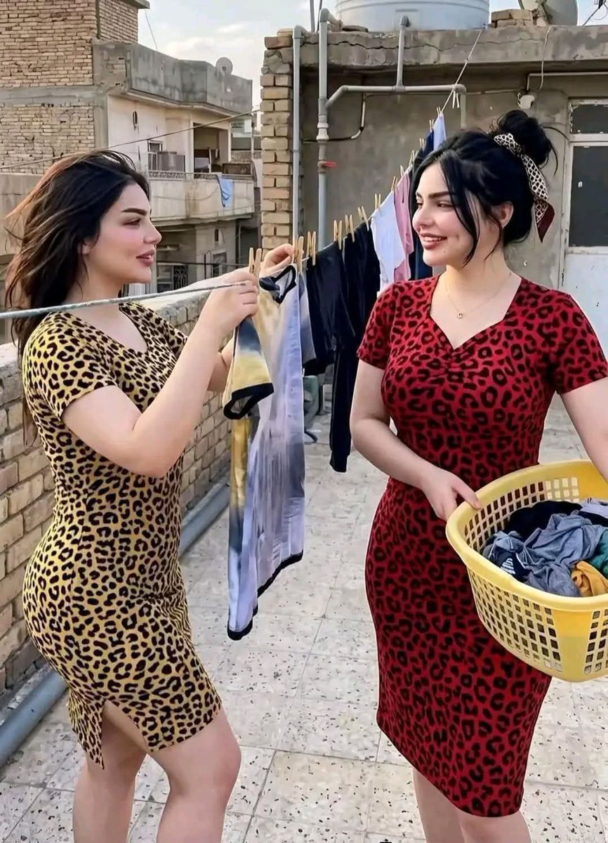 خادم مطيع لزوجين tweet media